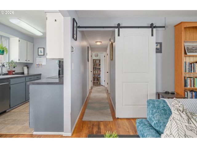 230 RIVER LOOP 2, Eugene, OR 97404