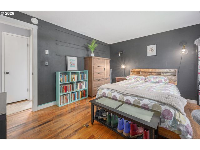 230 RIVER LOOP 2, Eugene, OR 97404