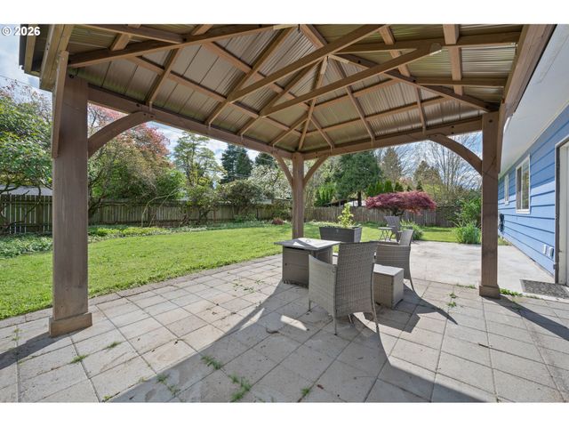 230 RIVER LOOP 2, Eugene, OR 97404