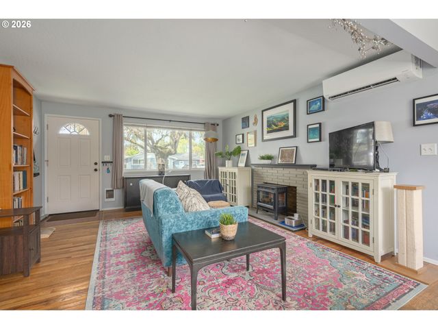 230 RIVER LOOP 2, Eugene, OR 97404