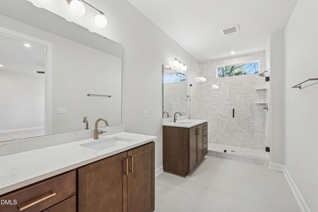 252 Oak Summit Place, Chapel Hill, NC 27516