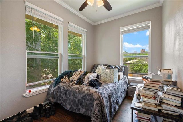 204 E 30th ST 204, Austin, TX 78705