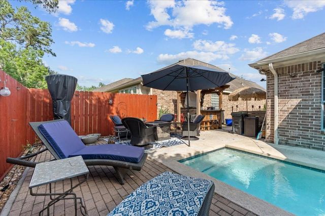 1607 S Primavera Drive, Pearland, TX 77581