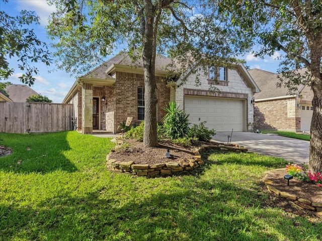 1607 S Primavera Drive, Pearland, TX 77581