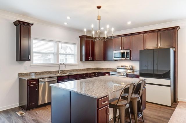 5652 Red Alder Street, Groveport, OH 43125