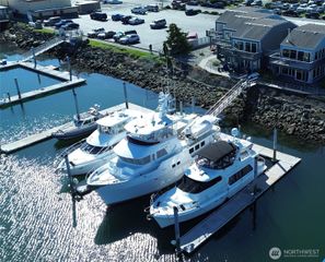 2001 Skyline Way #103, Anacortes, WA 98221