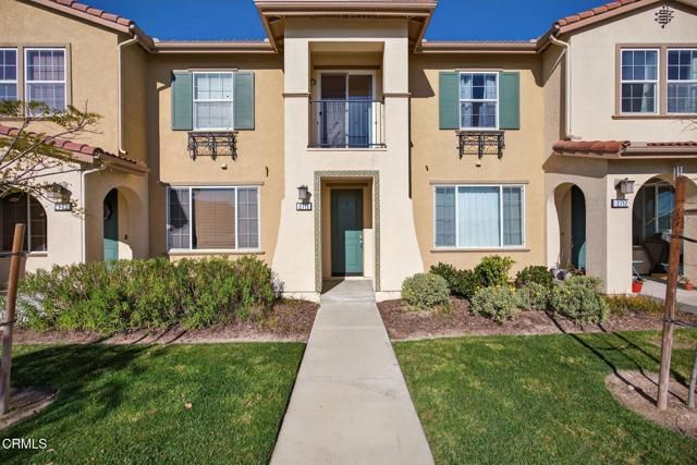 2715 Smokey Mountain Drive, Oxnard, CA 93036