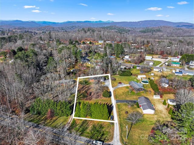 68 Lisam Way, Etowah, NC 28729