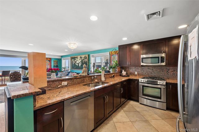 452 Oceanfront 102, Long Beach, NY 11561