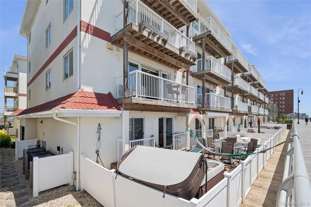 452 Oceanfront 102, Long Beach, NY 11561