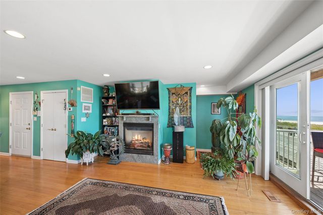 452 Oceanfront 102, Long Beach, NY 11561