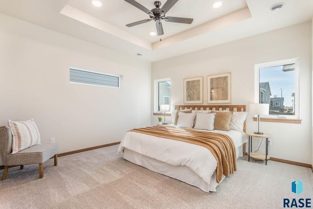 9207 W 43rd St Street, Sioux Falls, SD 57106