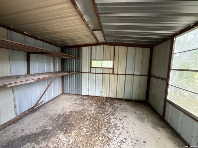 7422 Valley Oak St, Live Oak, TX 78233