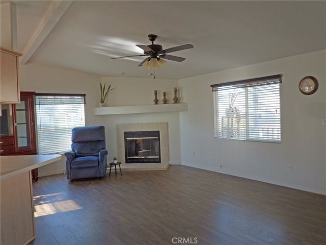 4 Oxford Way, Northridge, CA 91324