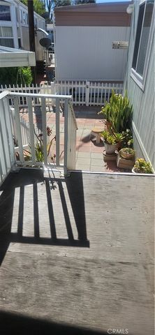 4 Oxford Way, Northridge, CA 91324