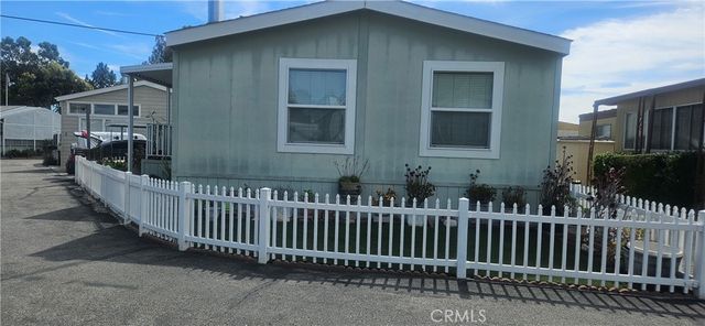 4 Oxford Way, Northridge, CA 91324