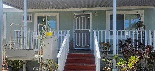 4 Oxford Way, Northridge, CA 91324