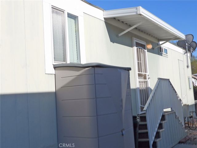 4 Oxford Way, Northridge, CA 91324