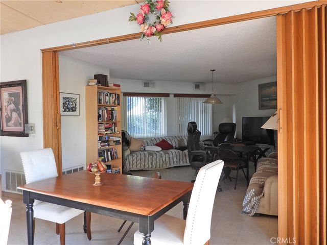 4 Oxford Way, Northridge, CA 91324