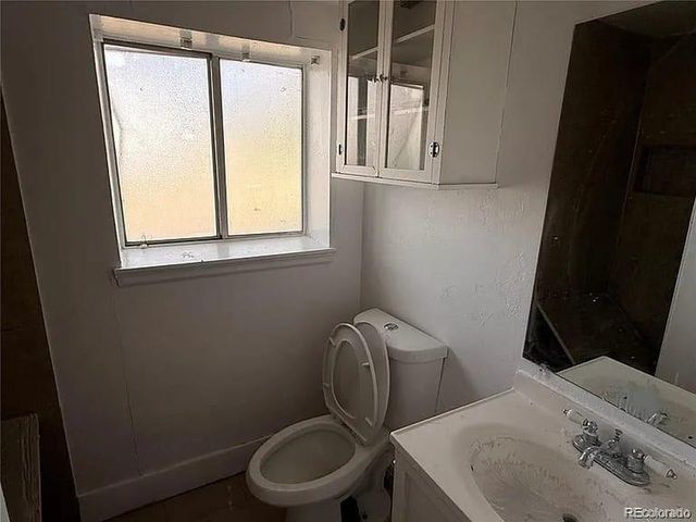 18035 E Iowa Dr, Aurora, CO 80017