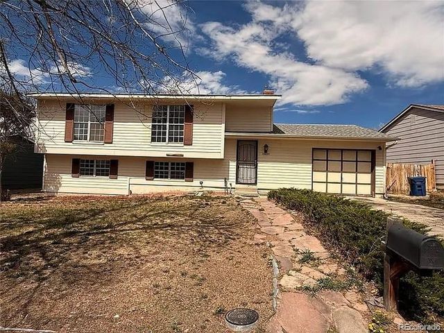 18035 E Iowa Dr, Aurora, CO 80017