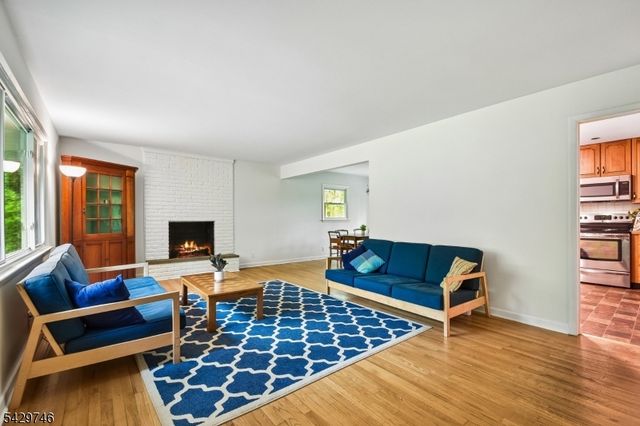 200 Pleasant Plains Rd, Long Hill Twp., NJ 07980