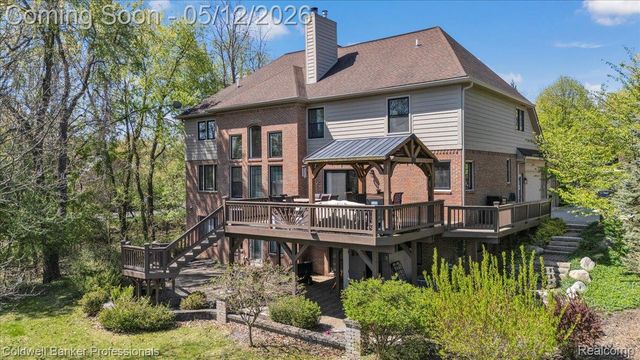 1445 Wood Trail, Oxford Charter Township, MI 48371