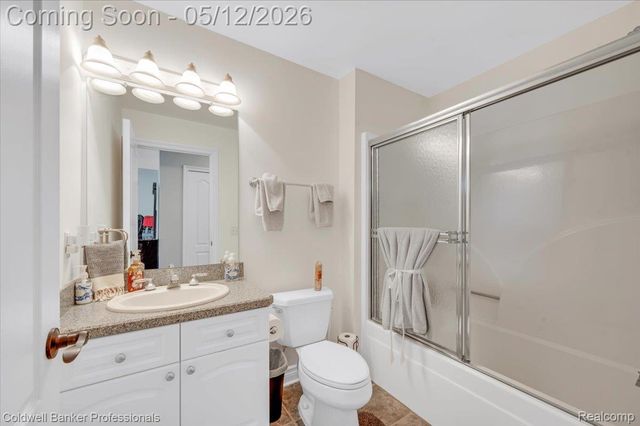 1445 Wood Trail, Oxford Charter Township, MI 48371