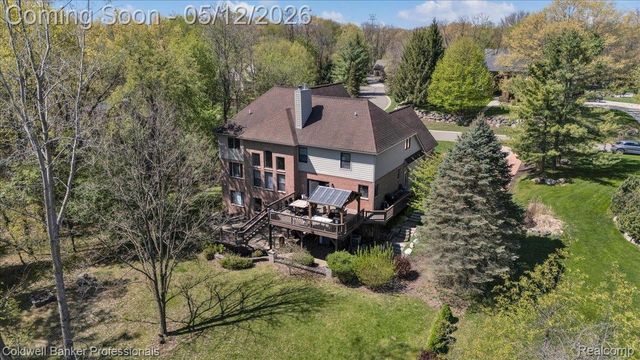 1445 Wood Trail, Oxford Charter Township, MI 48371