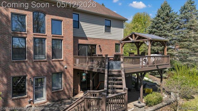 1445 Wood Trail, Oxford Charter Township, MI 48371