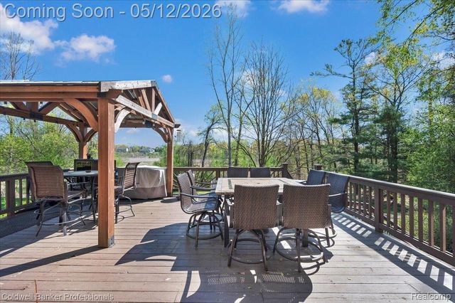 1445 Wood Trail, Oxford Charter Township, MI 48371