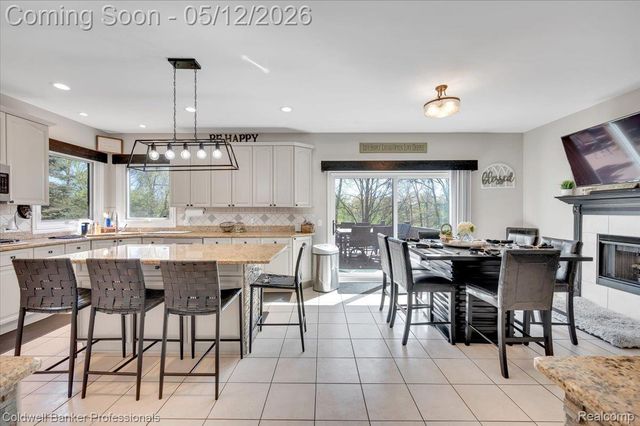 1445 Wood Trail, Oxford Charter Township, MI 48371