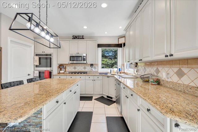 1445 Wood Trail, Oxford Charter Township, MI 48371
