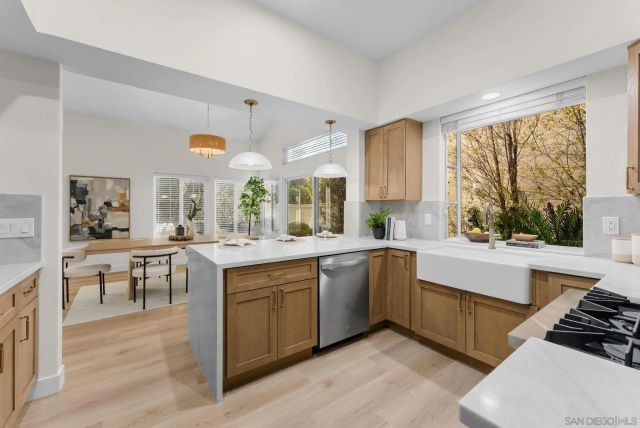 1686 Hermosita, San Marcos, CA 92078