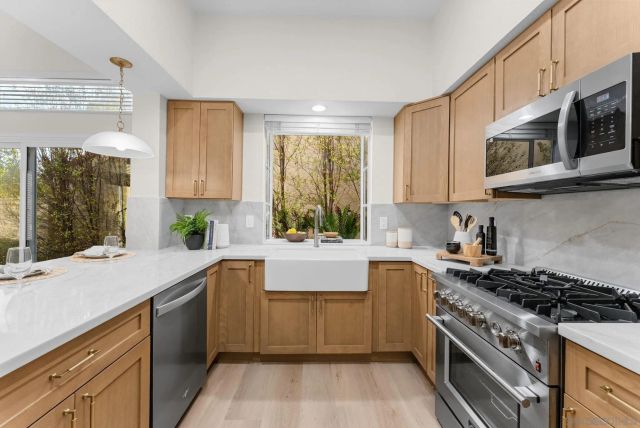 1686 Hermosita, San Marcos, CA 92078
