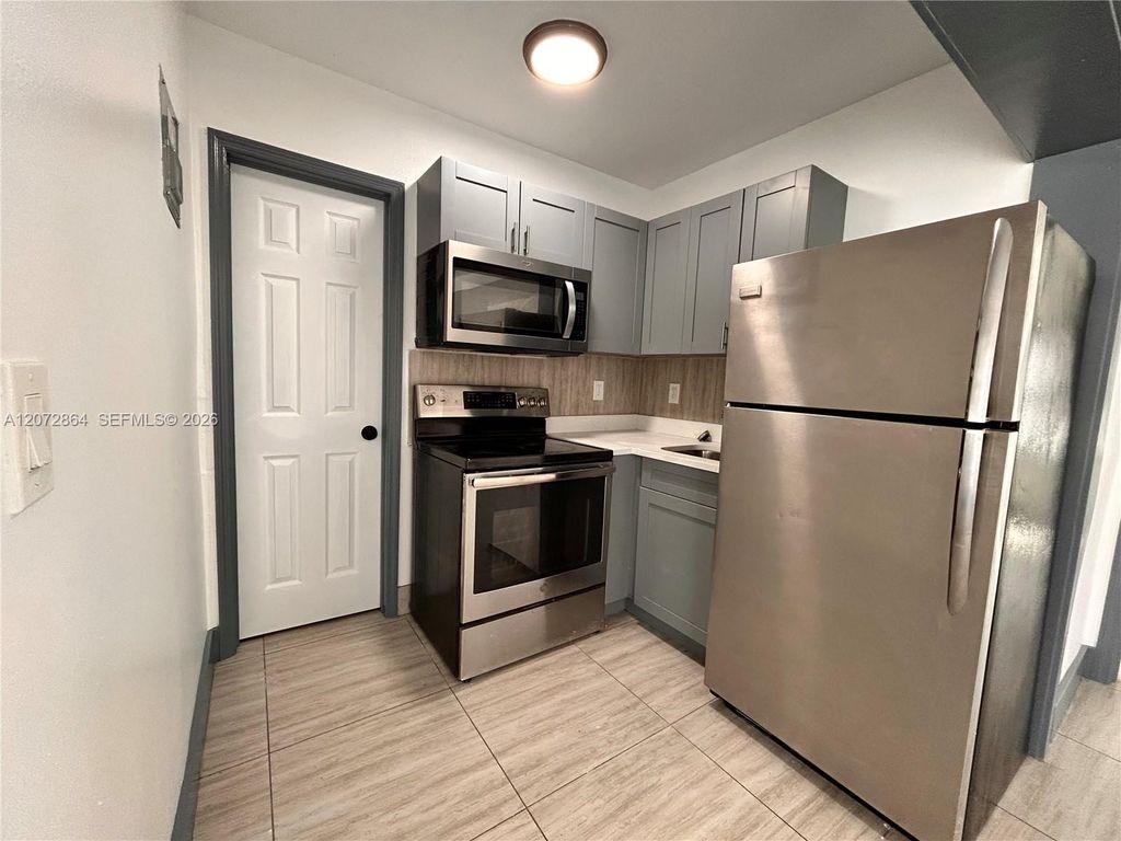 1928 Wilson Street 3, Hollywood, FL 33020