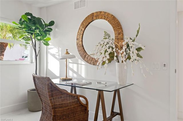 1919 Gulf Shore BLVD N # 101, Naples, FL 34102