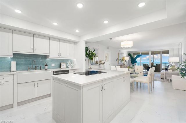 1919 Gulf Shore BLVD N # 101, Naples, FL 34102