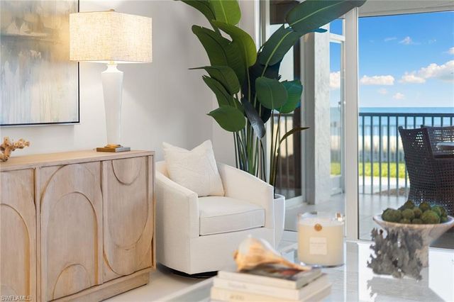 1919 Gulf Shore BLVD N # 101, Naples, FL 34102