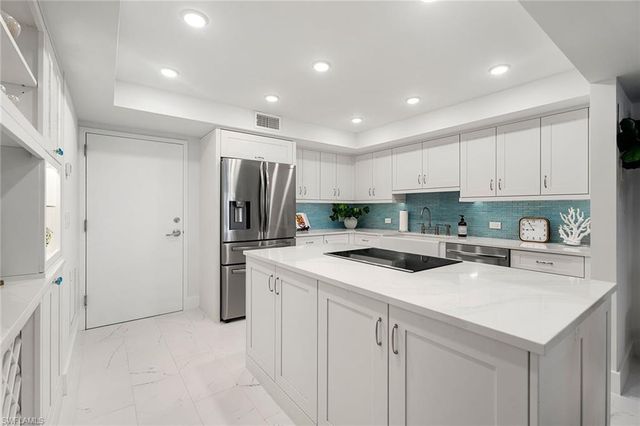 1919 Gulf Shore BLVD N # 101, Naples, FL 34102