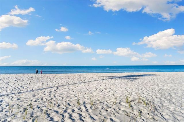 1919 Gulf Shore BLVD N # 101, Naples, FL 34102