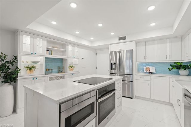 1919 Gulf Shore BLVD N # 101, Naples, FL 34102