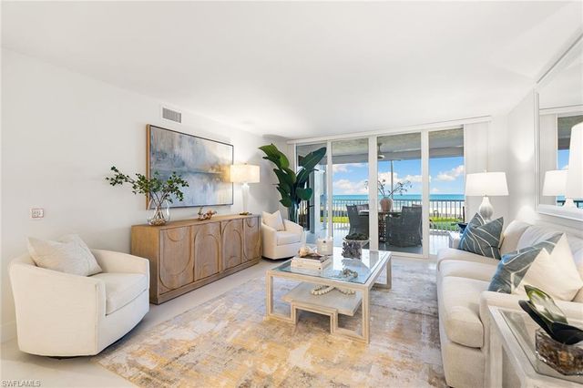 1919 Gulf Shore BLVD N # 101, Naples, FL 34102