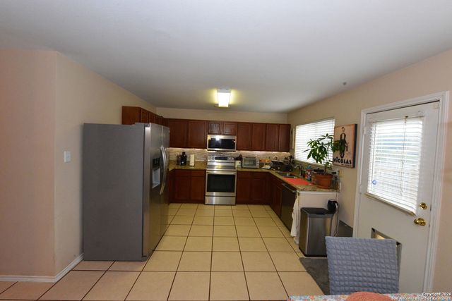 5819 Waterford Oaks, San Antonio, TX 78250