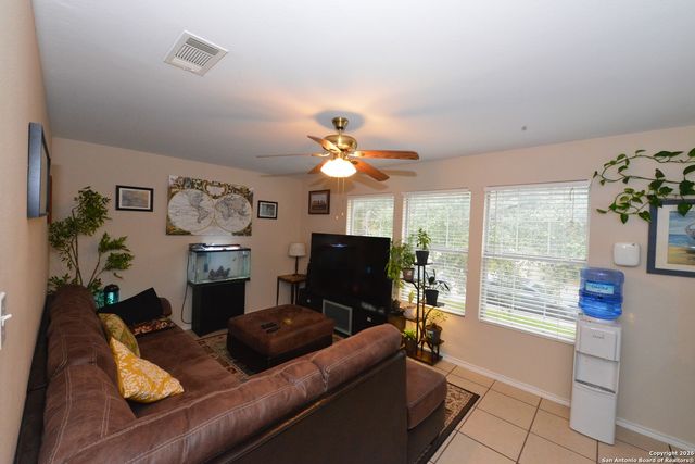 5819 Waterford Oaks, San Antonio, TX 78250