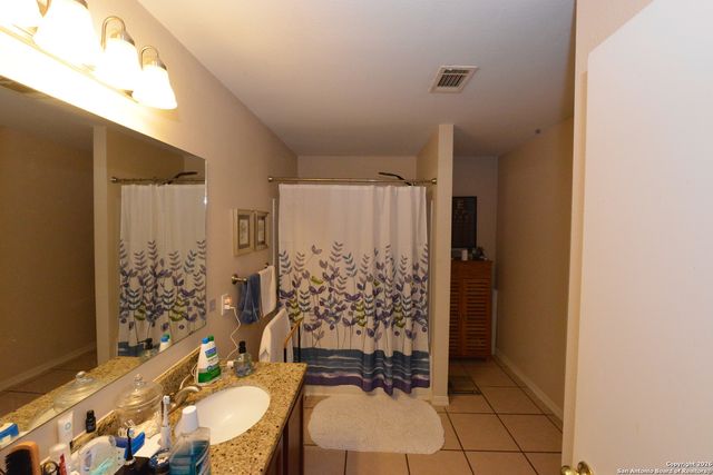 5819 Waterford Oaks, San Antonio, TX 78250