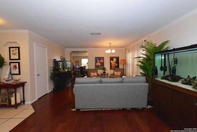 5819 Waterford Oaks, San Antonio, TX 78250