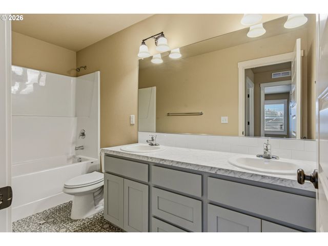 6306 Ne 134TH St, Vancouver, WA 98686