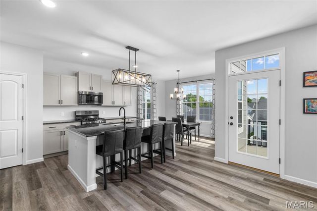 17129 Centaur Station Drive, Wildwood, MO 63040