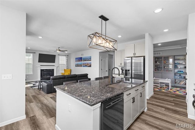 17129 Centaur Station Drive, Wildwood, MO 63040